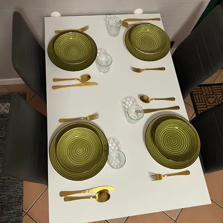 بيت للعطل Gold House